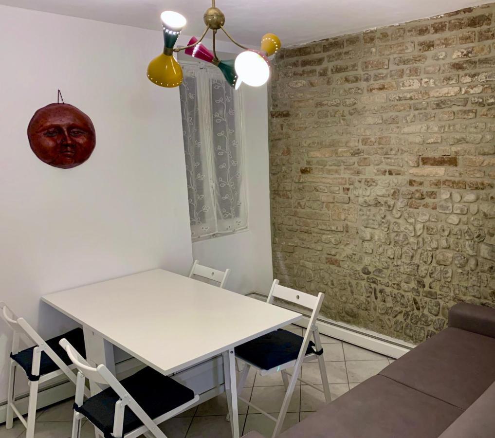 Ferienwohnung Storico Ombelico Di Parma Exterior foto